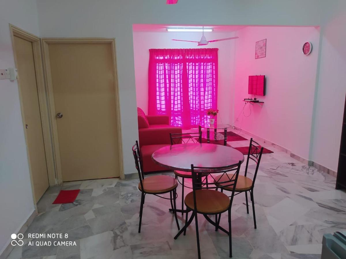 Pd Laguna Homestay Red Порт-Діксон Екстер'єр фото