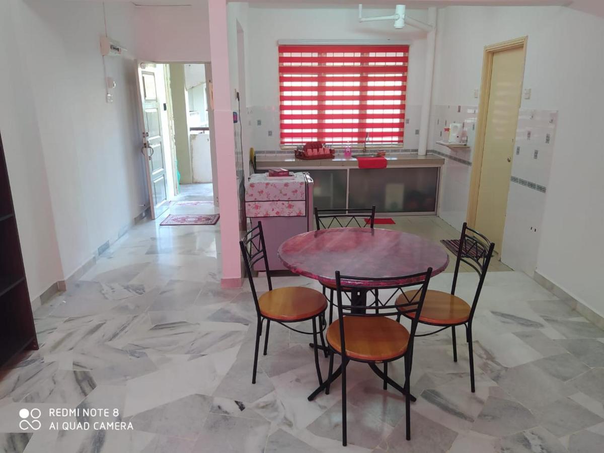 Pd Laguna Homestay Red Порт-Діксон Екстер'єр фото