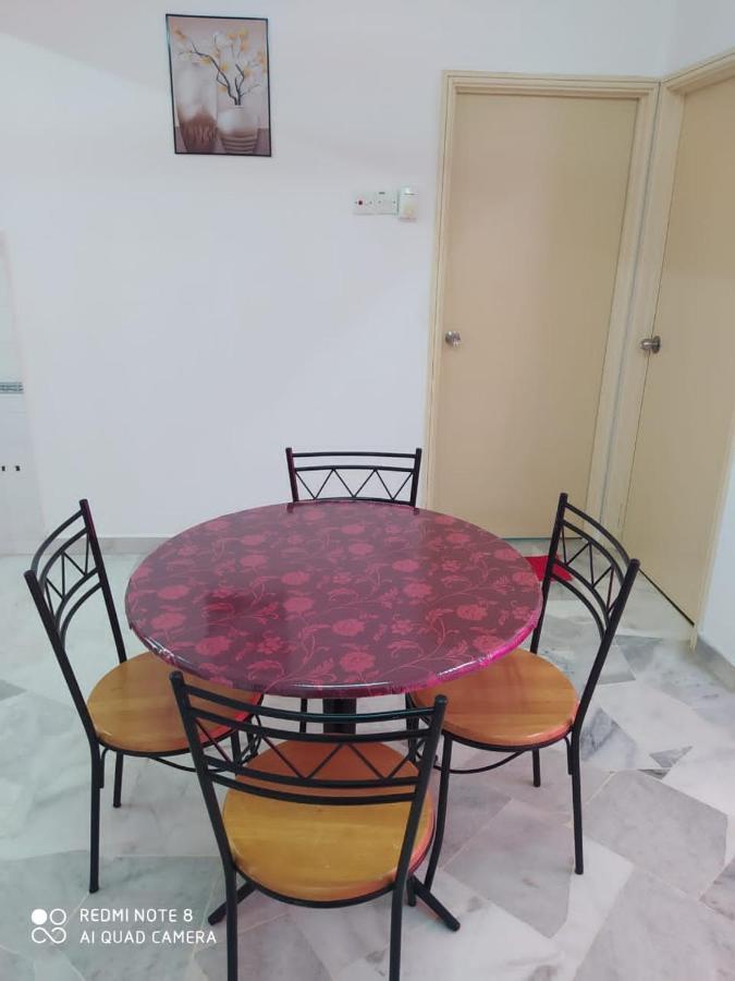 Pd Laguna Homestay Red Порт-Діксон Екстер'єр фото